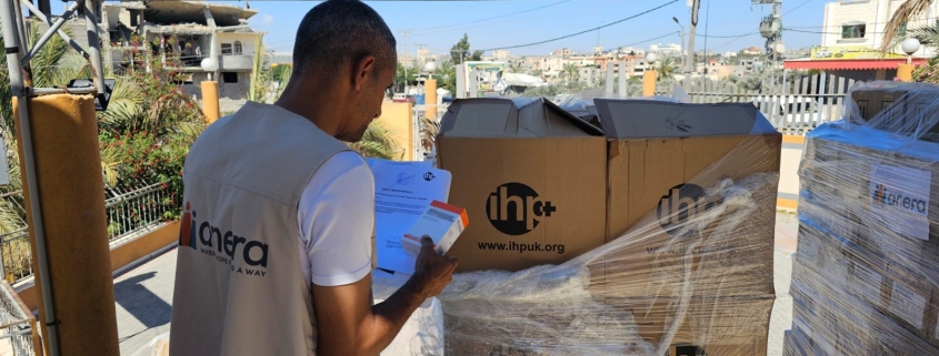 A delivery in Gaza from Arena, a Tearfund partner providing medical supplies through the International Health Partners organisation. Photo Credit: Arena/IHP.